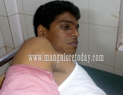 Youth inadvertently touches woman; gets thrashed by  her SI hubby